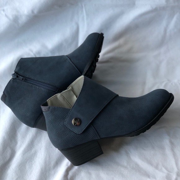 JBU Shoes - Unworn JBU by Jambu "Cassidy" Booties; Size 6M